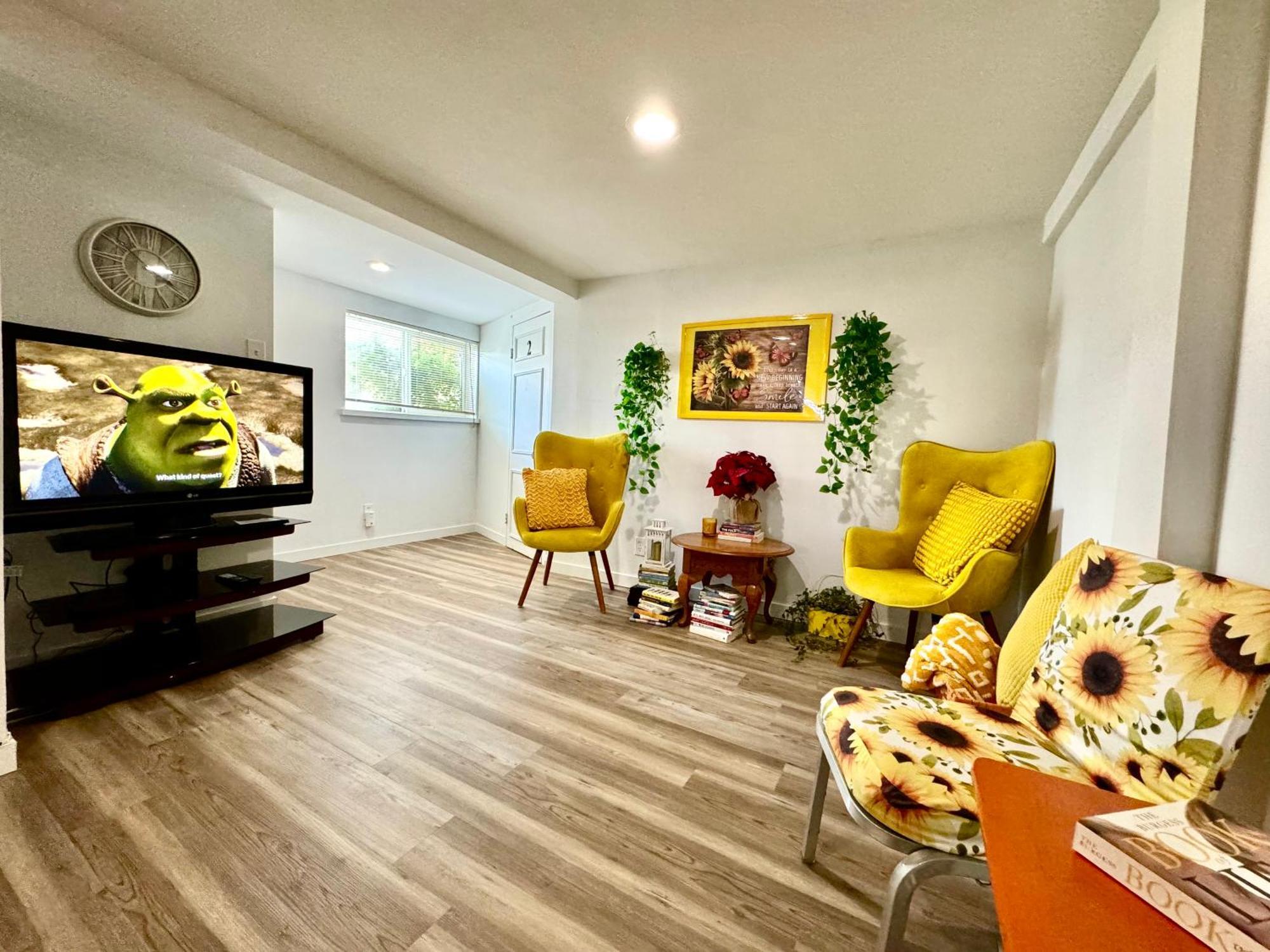 Cozy Private Room With Shared Bathroom On The 1St Floor - Conveniently Located Near Seatac Airport And Downtown ซีแอตเทิล ภายนอก รูปภาพ