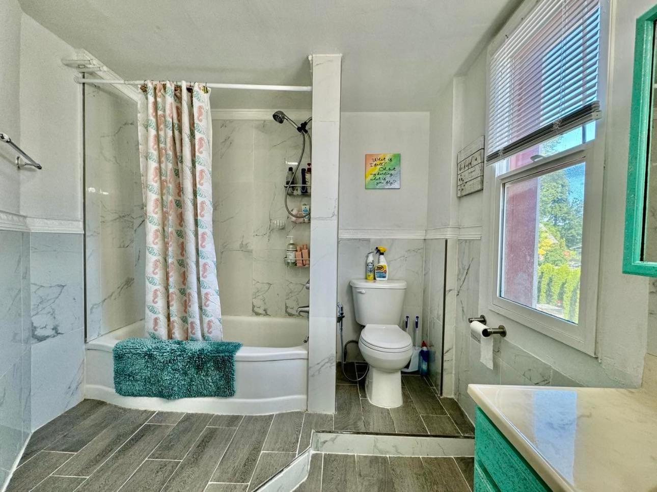 Cozy Private Room With Shared Bathroom On The 1St Floor - Conveniently Located Near Seatac Airport And Downtown ซีแอตเทิล ภายนอก รูปภาพ