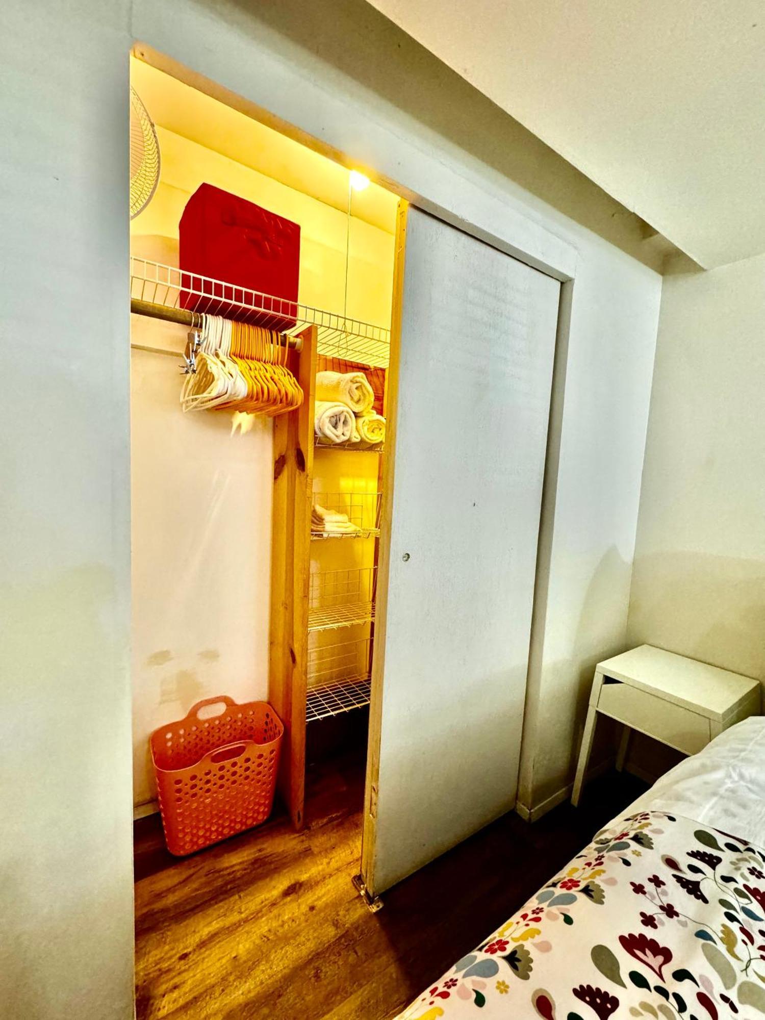 Cozy Private Room With Shared Bathroom On The 1St Floor - Conveniently Located Near Seatac Airport And Downtown ซีแอตเทิล ภายนอก รูปภาพ